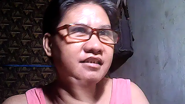 Snapshot of sweetsosie18 chatting on 04/30/26, 08:57 sweetsosie18 online show from 04/30/26, 08:57