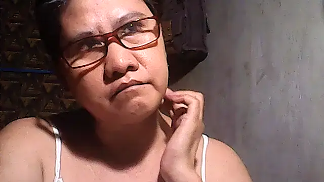 Snapshot of sweetsosie18 chatting on 05/02/26, 03:39 sweetsosie18 online show from 05/02/26, 03:39