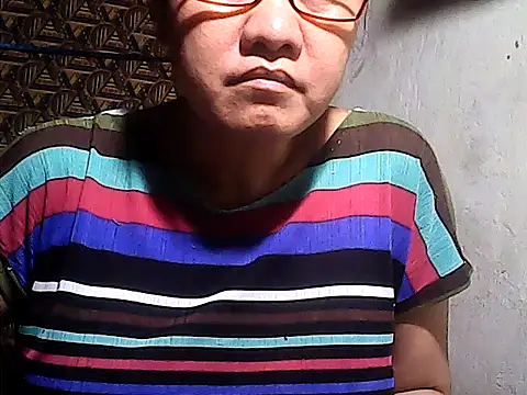 Snapshot of sweetsosie18 chatting on 05/21/26, 04:08 sweetsosie18 online show from 05/21/26, 04:08