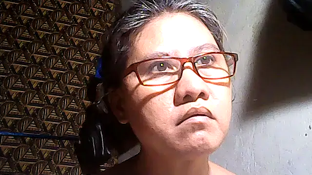 Snapshot of sweetsosie18 chatting on 05/29/26, 02:09 sweetsosie18 online show from 05/29/26, 02:09