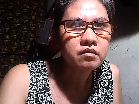 Snapshot of sweetsosie18 chatting on 05/30/26, 12:46 sweetsosie18 online show from 05/30/26, 12:46