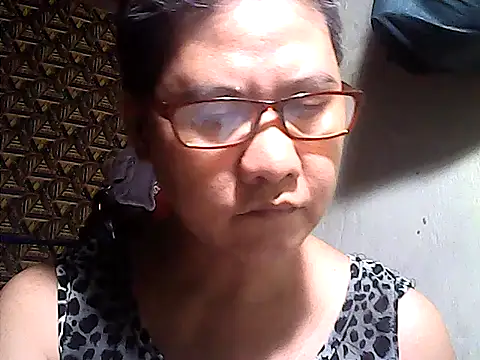 Snapshot of sweetsosie18 chatting on 05/31/26, 09:05 sweetsosie18 online show from 05/31/26, 09:05