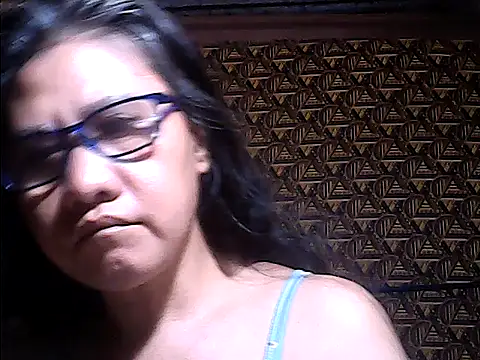 Snapshot of sweetsosie18 chatting on 07/04/26, 12:22 sweetsosie18 online show from 07/04/26, 12:22