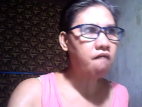 Snapshot of sweetsosie18 chatting on 07/10/26, 10:51 sweetsosie18 online show from 07/10/26, 10:51