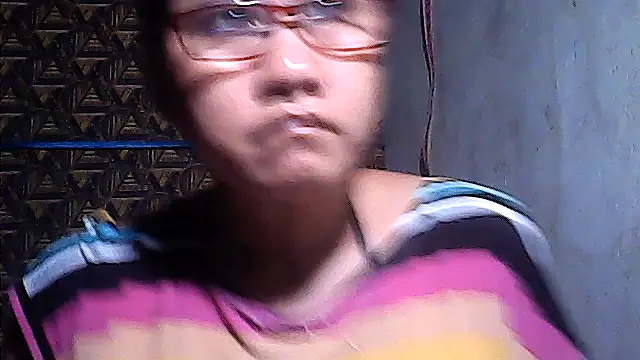 Snapshot of sweetsosie18 chatting on 07/14/26, 11:43 sweetsosie18 online show from 07/14/26, 11:43