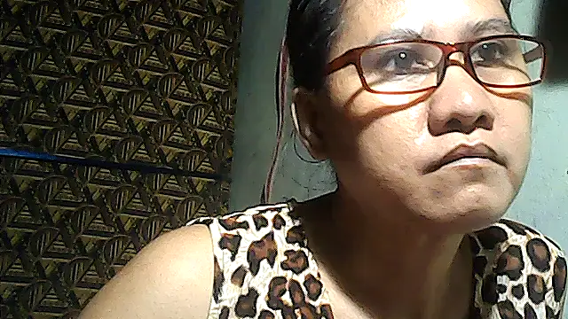 Snapshot of sweetsosie18 chatting on 07/16/26, 03:23 sweetsosie18 online show from 07/16/26, 03:23