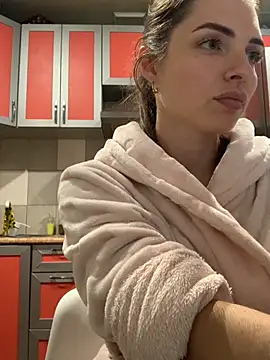 Snapshot of SeducingYoghourt chatting on 11/26/25, 04:30 SeducingYoghourt online show from 11/26/25, 04:30