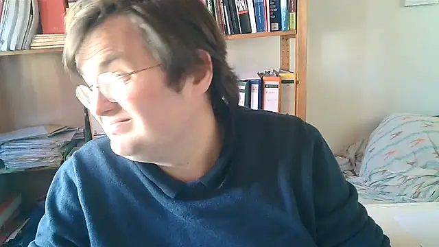 Snapshot of makau1 chatting on 03/02/25, 12:54 makau1 online show from 03/02/25, 12:54