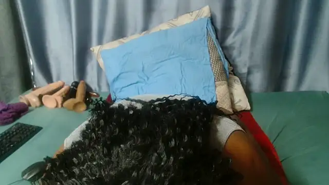 MatureBootyBabe4Uxx online show from 10/24/25, 01:29