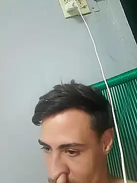 Snapshot of Villalexs chatting on 10/04/25, 05:55 Villalexs online show from 10/04/25, 05:55