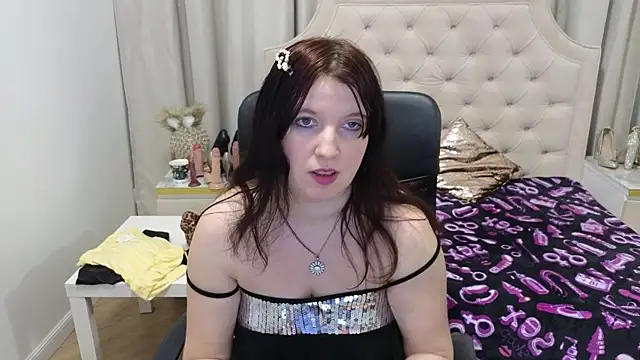 AmazingTori online show from 01/12/26, 02:00