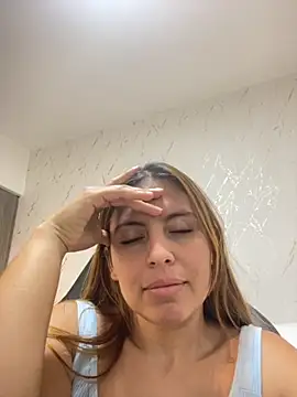 Snapshot of ROSE__15 chatting on 10/05/25, 11:41 ROSE 15 online show from 10/05/25, 11:41