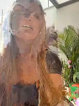 Snapshot of ROSE__15 chatting on 10/08/25, 08:06 ROSE 15 online show from 10/08/25, 08:06