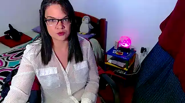 luchiana hott21 online show from 03/21/25, 11:23