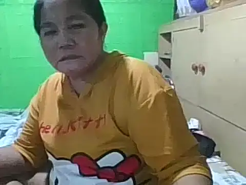 Snapshot of pinay_wild_mature chatting on 02/25/25, 12:25 pinay wild mature online show from 02/25/25, 12:25