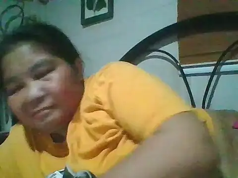 Snapshot of pinay_wild_mature chatting on 11/25/25, 01:33 pinay wild mature online show from 11/25/25, 01:33