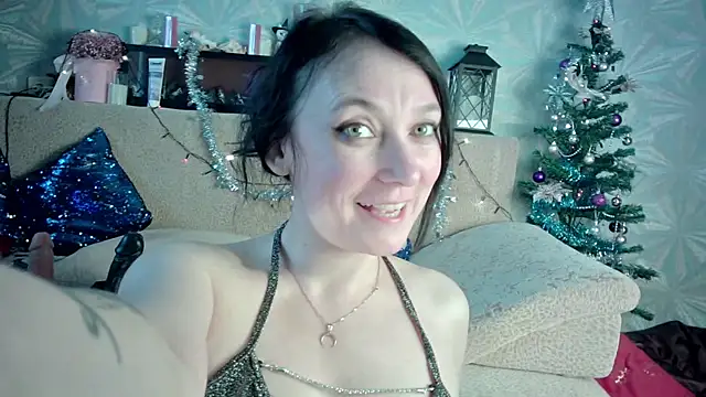 Snapshot of Ria_23 chatting on 12/28/24, 05:02 Ria 23 online show from 12/28/24, 05:02