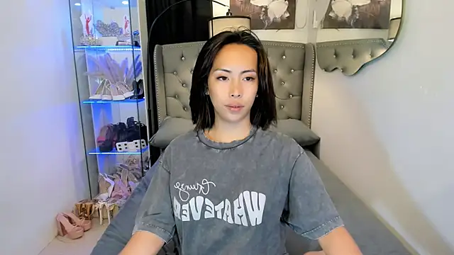 reighnempress online show from 02/18/26, 12:50