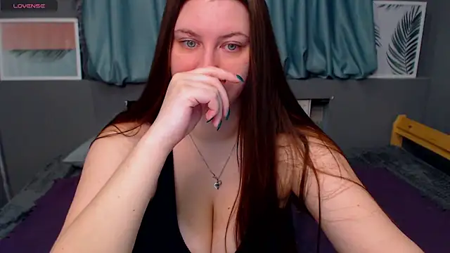 Snapshot of LiyaSilve chatting on 01/21/25, 01:39 LiyaSilve online show from 01/21/25, 01:39