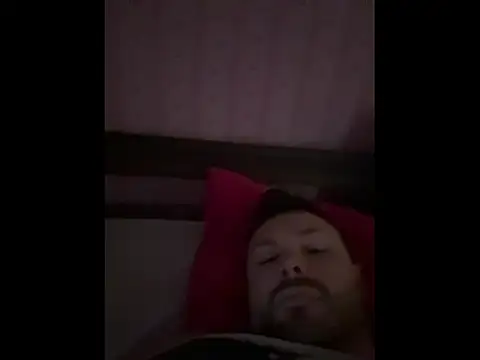 Snapshot of MartinBrandon chatting on 05/04/26, 10:11 MartinBrandon online show from 05/04/26, 10:11