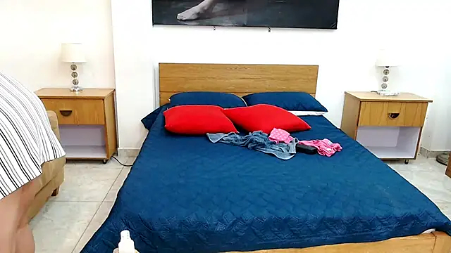 MaloryAndLuna online show from 10/15/25, 11:54