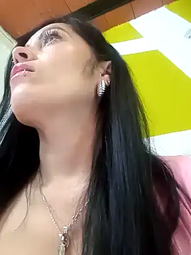 Snapshot of Tania_mature chatting on 01/07/25, 07:06 Tania mature online show from 01/07/25, 07:06