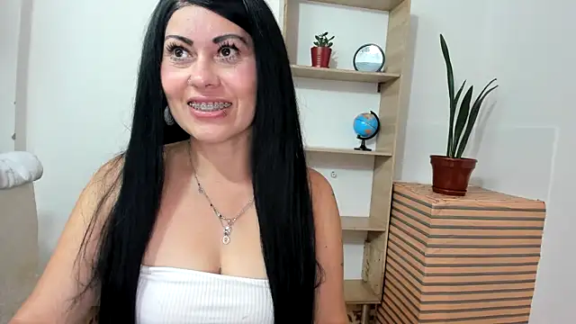 Snapshot of Tania_mature chatting on 09/26/25, 05:50 Tania mature online show from 09/26/25, 05:50