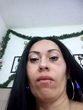 Snapshot of Tania_mature chatting on 12/15/25, 03:49 Tania mature online show from 12/15/25, 03:49