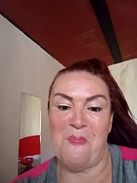 Snapshot of antonela_ladiabla chatting on 10/21/25, 02:29 antonela ladiabla online show from 10/21/25, 02:29