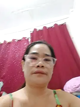 Snapshot of WinterMelon88 chatting on 03/09/25, 04:27 WinterMelon88 online show from 03/09/25, 04:27