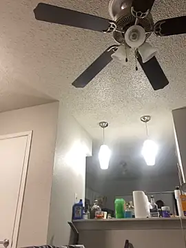 Snapshot of bosstang770 chatting on 11/27/25, 06:26 bosstang770 online show from 11/27/25, 06:26