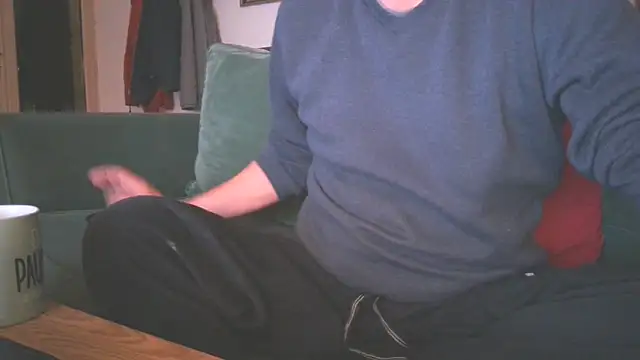 Snapshot of GorgeousMarketer chatting on 10/12/25, 04:55 GorgeousMarketer online show from 10/12/25, 04:55