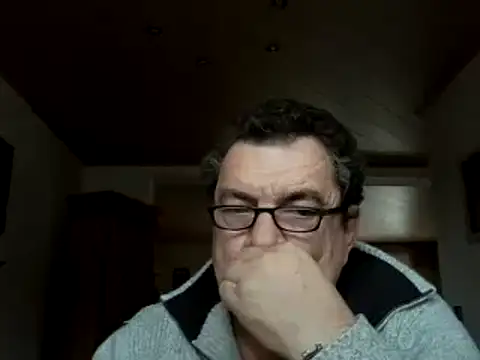 Snapshot of Nobbie444 chatting on 11/26/25, 12:17 Nobbie444 online show from 11/26/25, 12:17