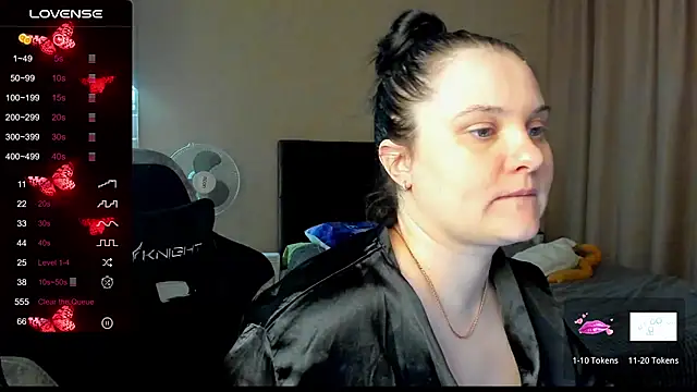 AlanaBrox online show from 11/05/25, 12:10