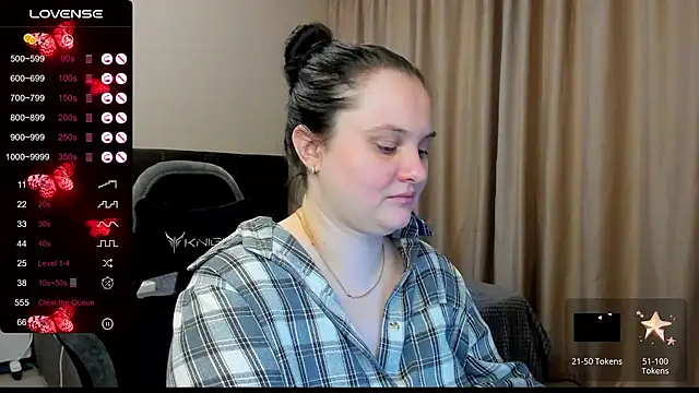 AlanaBrox online show from 11/17/25, 11:43