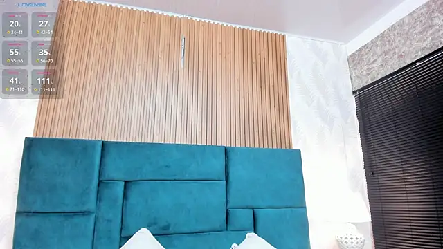 Kareena chopra online show from 10/31/25, 12:50