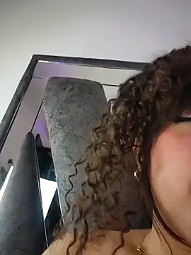 Snapshot of miafresa_hot chatting on 10/24/25, 11:34 miafresa hot online show from 10/24/25, 11:34