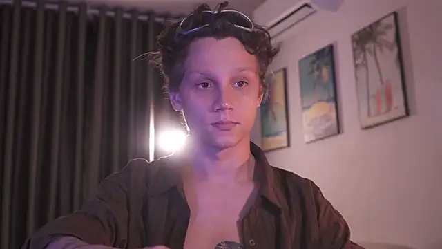 Snapshot of Nicky_neal chatting on 03/27/26, 10:20 Nicky neal online show from 03/27/26, 10:20