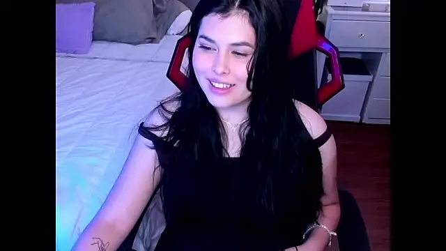 Alyaa s online show from 02/17/26, 07:09