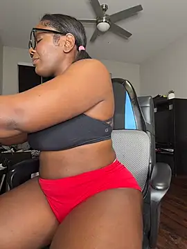 TilaTotti online show from 03/25/26, 01:55