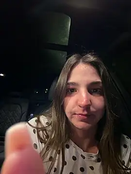 DoriDeluxe66 online show from 02/06/26, 09:51