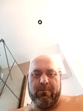 Snapshot of Czarny1104 chatting on 09/11/25, 05:35 Czarny1104 online show from 09/11/25, 05:35