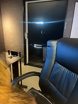 Emiily W online show from 02/10/26, 01:04