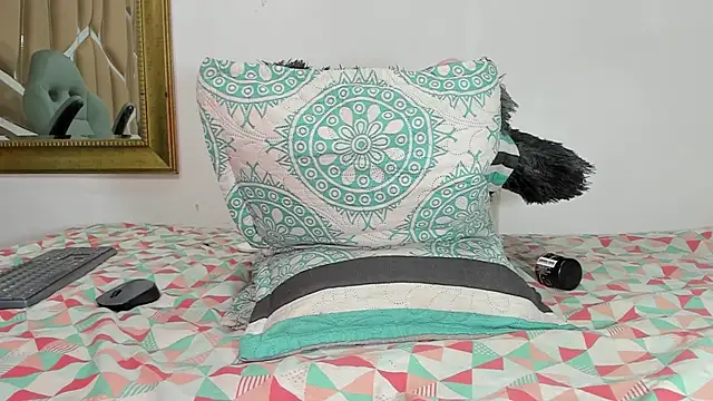 naia blessed online show from 02/01/25, 10:23