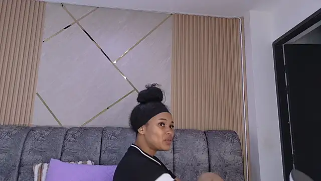 naia blessed online show from 07/04/26, 07:09