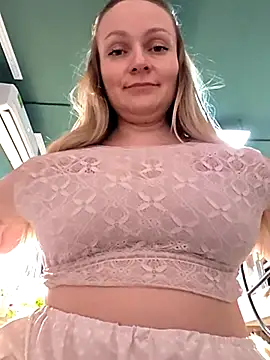 Bondgirl 013 online show from 04/23/26, 04:31