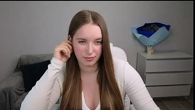 EvaMaddison online show from 02/02/25, 06:20