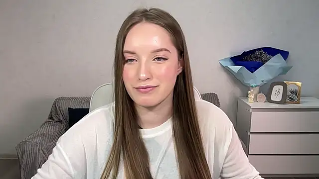 EvaMaddison online show from 09/25/25, 08:18