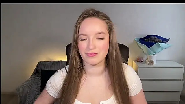 EvaMaddison online show from 03/11/26, 07:14