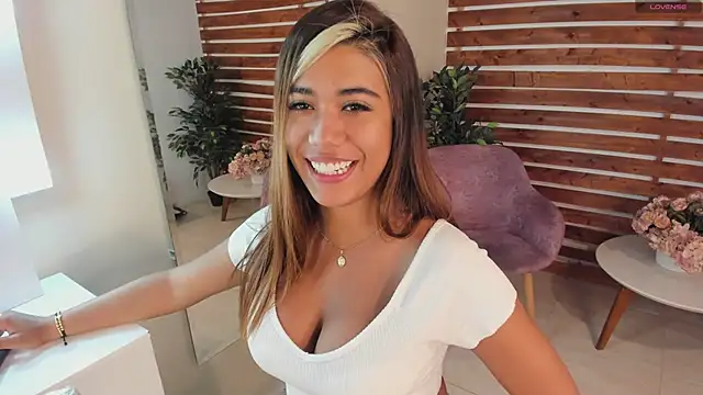  MeganRain online show from 02/05/25, 05:09